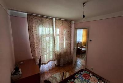 Apartament cu 2 camere semidecomandat în Micro III - 4