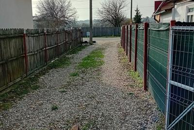 Casă cu 2 camere cu Teren 2000 Mp în Central - 10