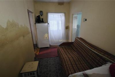 CASA 2 CAMERE 68 MP TEREN 701 MP  APAHIDA - 9