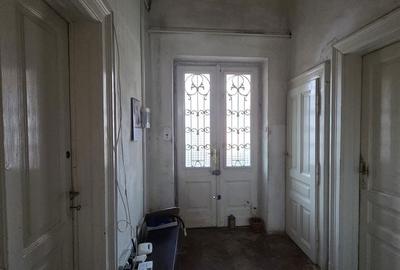 Apartament cu 4 camere în Central - 4