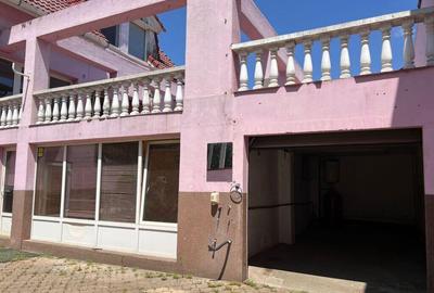 Casa cu 6 camere de inchiriat in Rogerius - 18