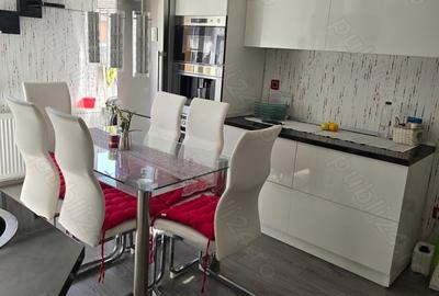 Apartament cu 3 camere în Caransebeș