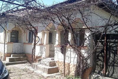 Casă cu 3 camere cu Teren 4000 Mp în Racovița - 9