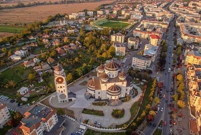 Mioveni - Teren intravilan - pretabil constructie VILA - imprejmuit - utilitati - 1