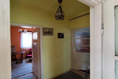 Casă cu Teren 210 Mp în Central - 3