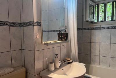 Apartament cu 2 camere decomandat în Gojdu