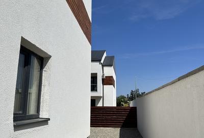 Casă cu 4 camere cu Teren 250 Mp în Tunari - 1