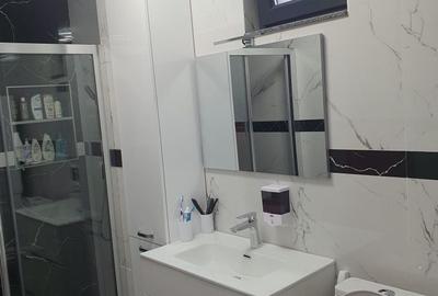 Casă cu 3 camere în Central