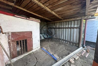 Casă individuală cu 4 camere cu Canalizare în Periferie - 31