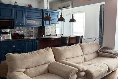 Apartament cu 3 camere decomandat în Central - 3