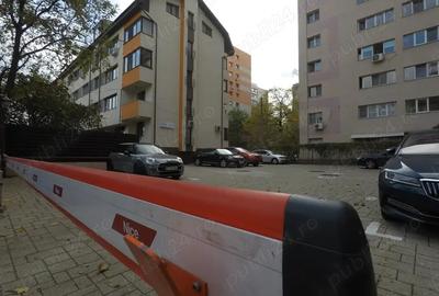 INCHIRIEZ 3 CAMERE bloc nou centrala utilat mobilat cu terasa 10m bloc - 10