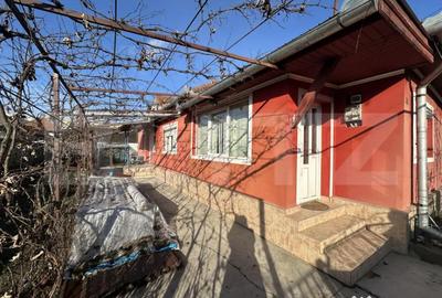 Casă cu 3 camere cu Teren 356 Mp în Central - 1