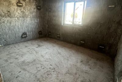 Casă cu 4 camere în Bradu - 5