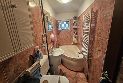 Apartament cu 2 camere nedecomandat, mobilat în Micro II - 8