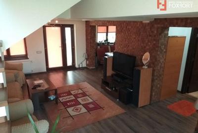 Casa individuala cu 5 camere de vanzare in Sag - ID V155 - 11