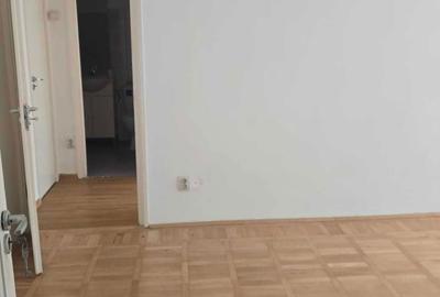 Apartament cu 2 camere semidecomandat în Vatra Luminoasă