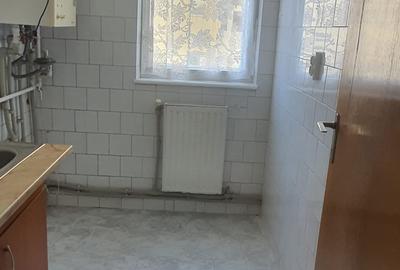 Apartament cu 3 camere decomandat în Central - 3