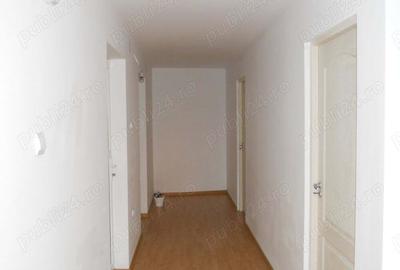 Apartament 3 camere 100 M, nemobilata, imobil privat, zona Lisimed - 2