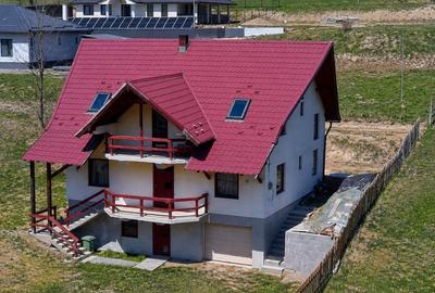 Casă cu 4 camere în Central - 5