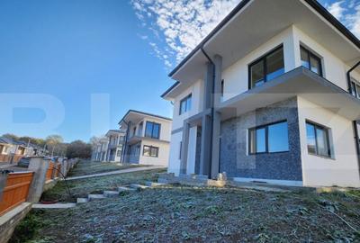 Vila superba cu o panorama deosebita asupra orasului situata - 11