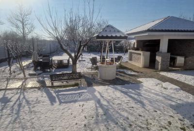 Casă cu 4 camere în Cazasu - 1