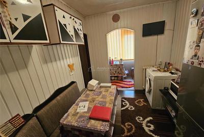 Apartament cu 2 camere decomandat, mobilat în Micro III - 9