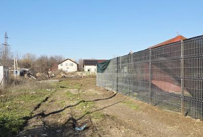 Teren Construcții intravilan de 1186 mp, în Vest - 3