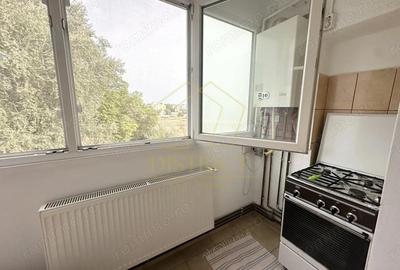 Apartament cu 2 camere decomandat, mobilat în Olimpia-Stadion