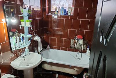 Apartament cu 3 camere semidecomandat în Ultracentral