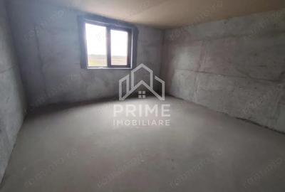 Casă cu 5 camere cu Teren 300 Mp în Partoș - 1