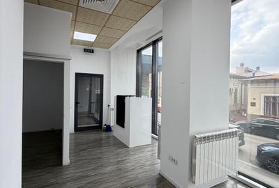 Spațiu comercial, de 67 mp, în Unirii - 2