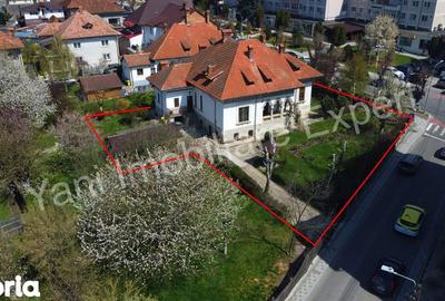 Casă cu Teren 1071 Mp în Central - 5