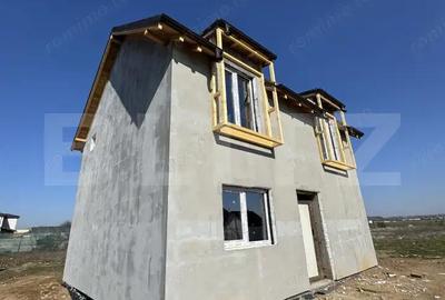 Casă cu 4 camere cu Teren 76 Mp în Central - 2