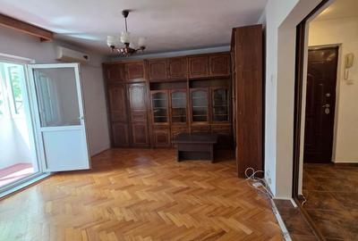 Apartament cu 3 camere decomandat în Tătărași - 14