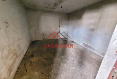 Casă cu 4 camere cu Teren 2284 Mp în Băicoi
