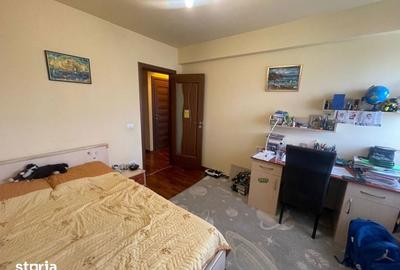 Apartament cu 4 camere decomandat în Central - 19
