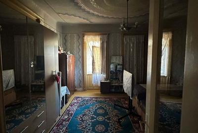 Casă cu 6 camere cu Teren 1498 Mp în Variaș - 1