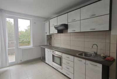 Apartament spatios 2 camere, etaj 1, terasa generoasa si balcon, curte cu BBQ - 1