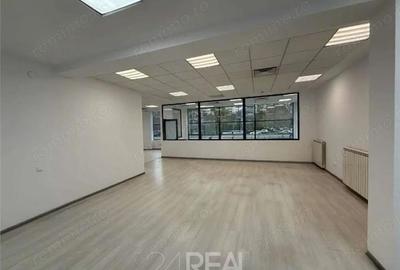 Spațiu comercial, în Timpuri Noi - 2