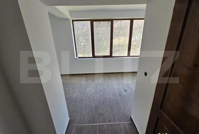 Casă cu 6 camere cu Teren 4159 Mp în Central - 9