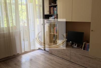 Apartament cu 3 camere semidecomandat, mobilat în Circumvalațiunii - 8