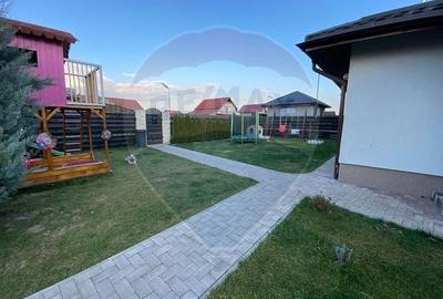 Casă cu 4 camere cu Teren 508 Mp în Hălchiu - 4