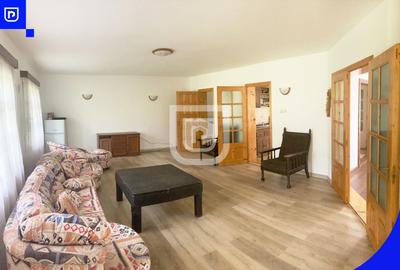 Casă individuală cu 7 camere cu Teren 700 Mp în Central - 7