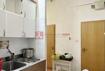 Spațiu comercial, de 183 mp, în Centrul Civic - 3