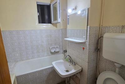 Apartament cu 4 camere semidecomandat în Berceni - 10