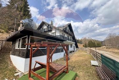 Casă cu 6 camere cu Teren 7661 Mp în Măneciu - 19