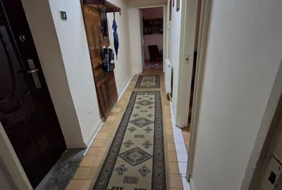 Apartament cu 2 camere decomandat în Dâmbu Pietros - 4