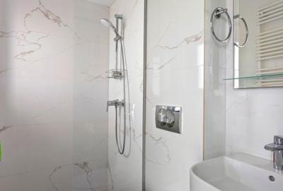 Apartament cu 7 camere în Central