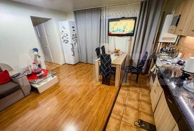 Apartament 3 camere decomandat - 1