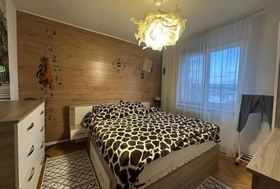 Apartament cu 2 camere decomandat în Podu Roș - 3